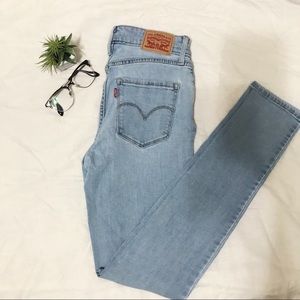 Levi’s 721 High rise jeans